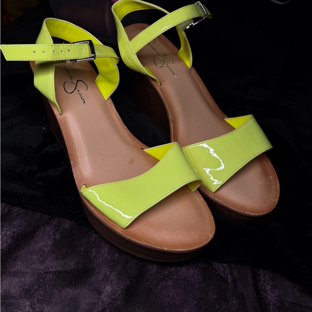Stylish Lime Green Sandals Jennifer Lopez